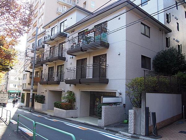 クレール東郷坂